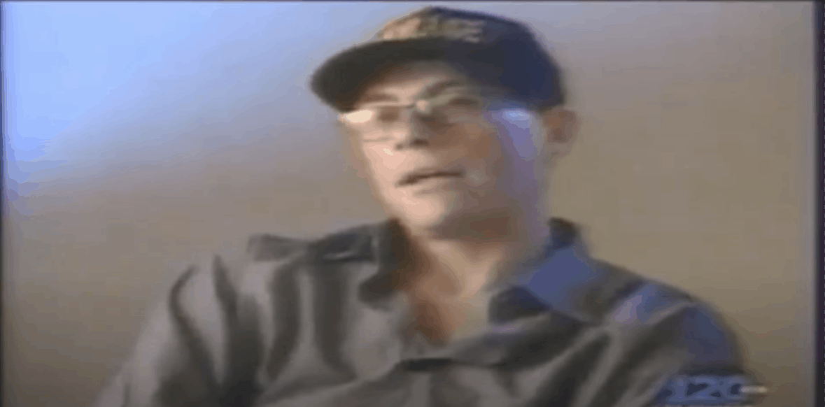 JCVD: Ou peut-être que 1 + 1 = 11, et ça c'est beau!